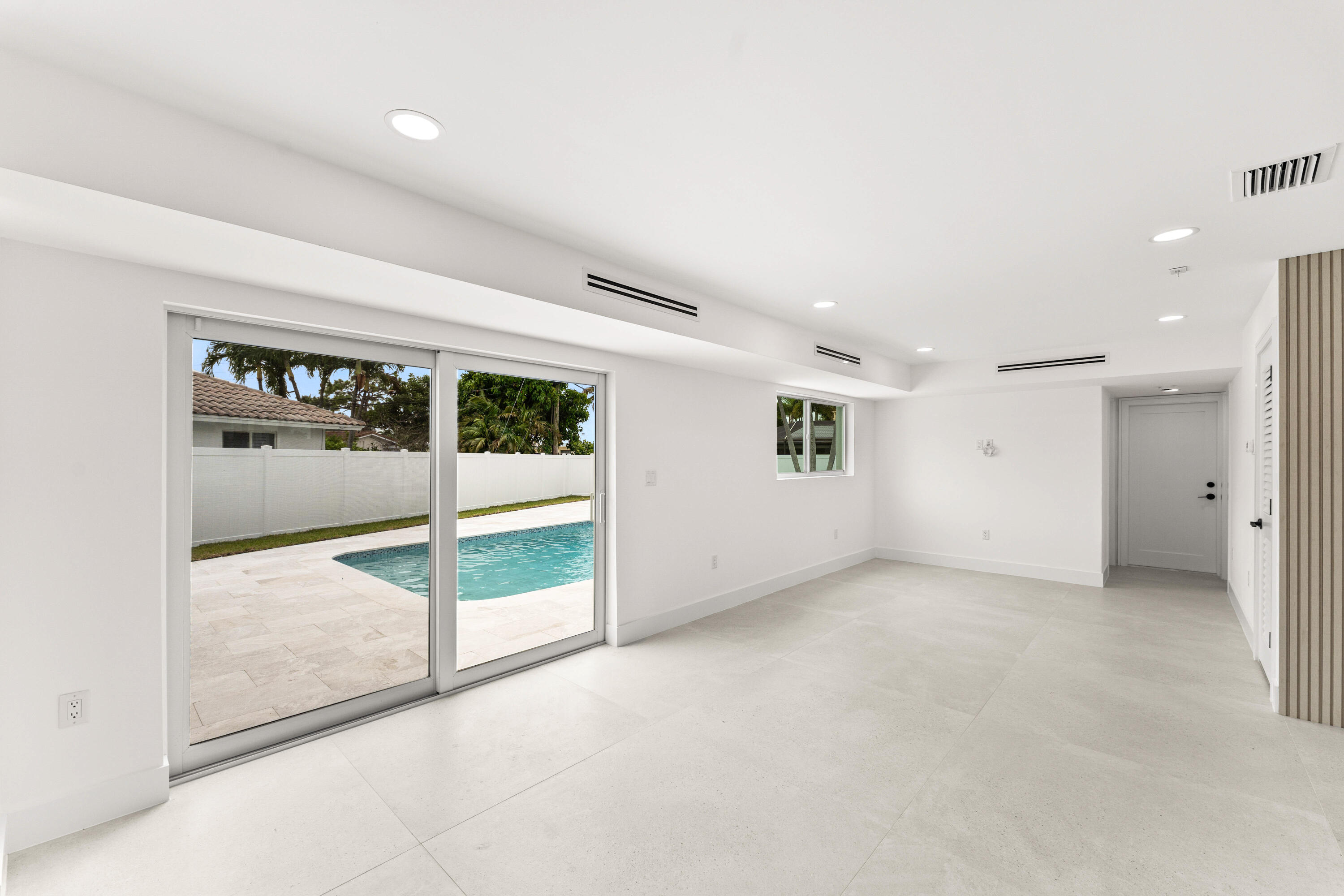 BOCA RATON SQUARE UNIT 2 - Residential