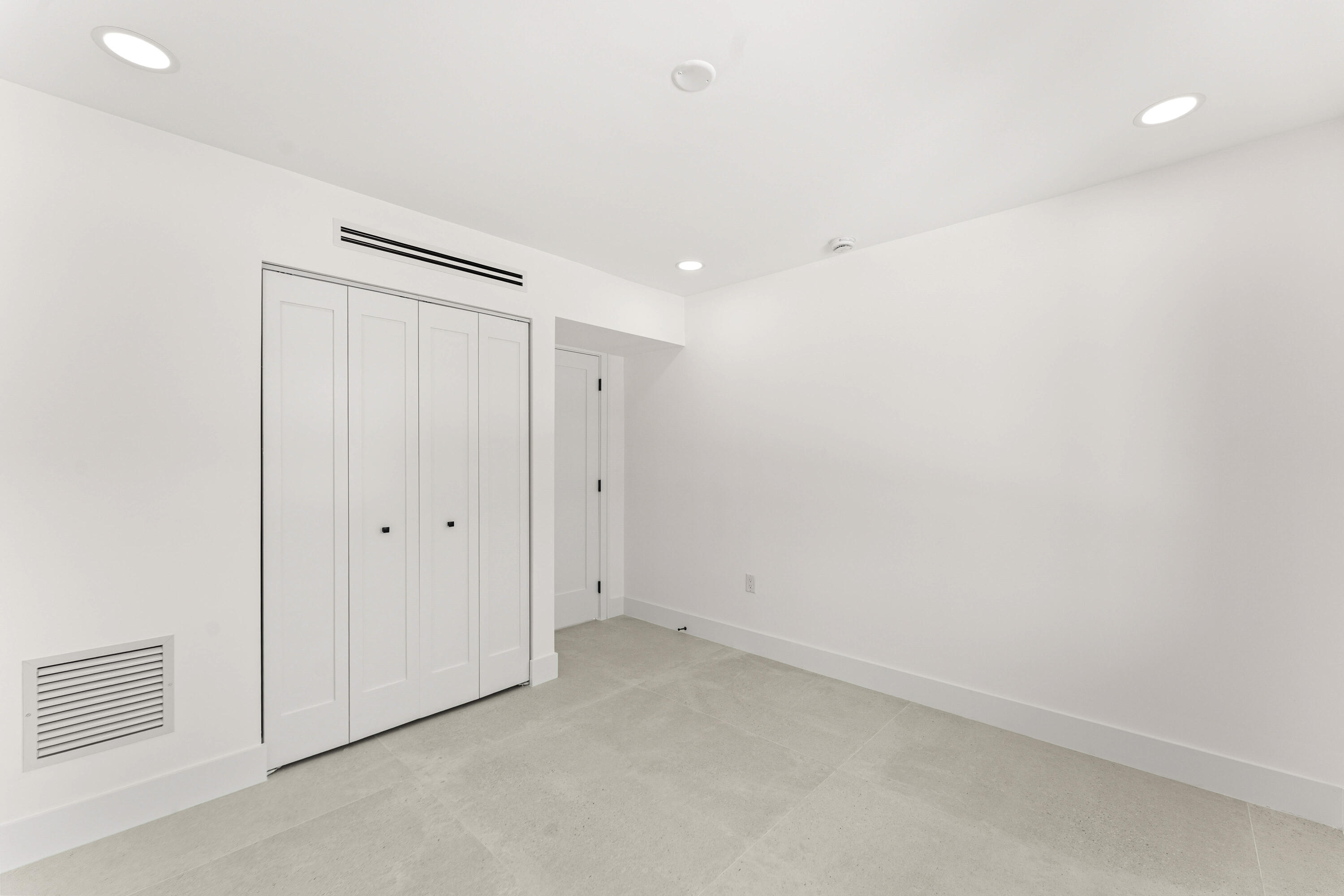 BOCA RATON SQUARE UNIT 2 - Residential