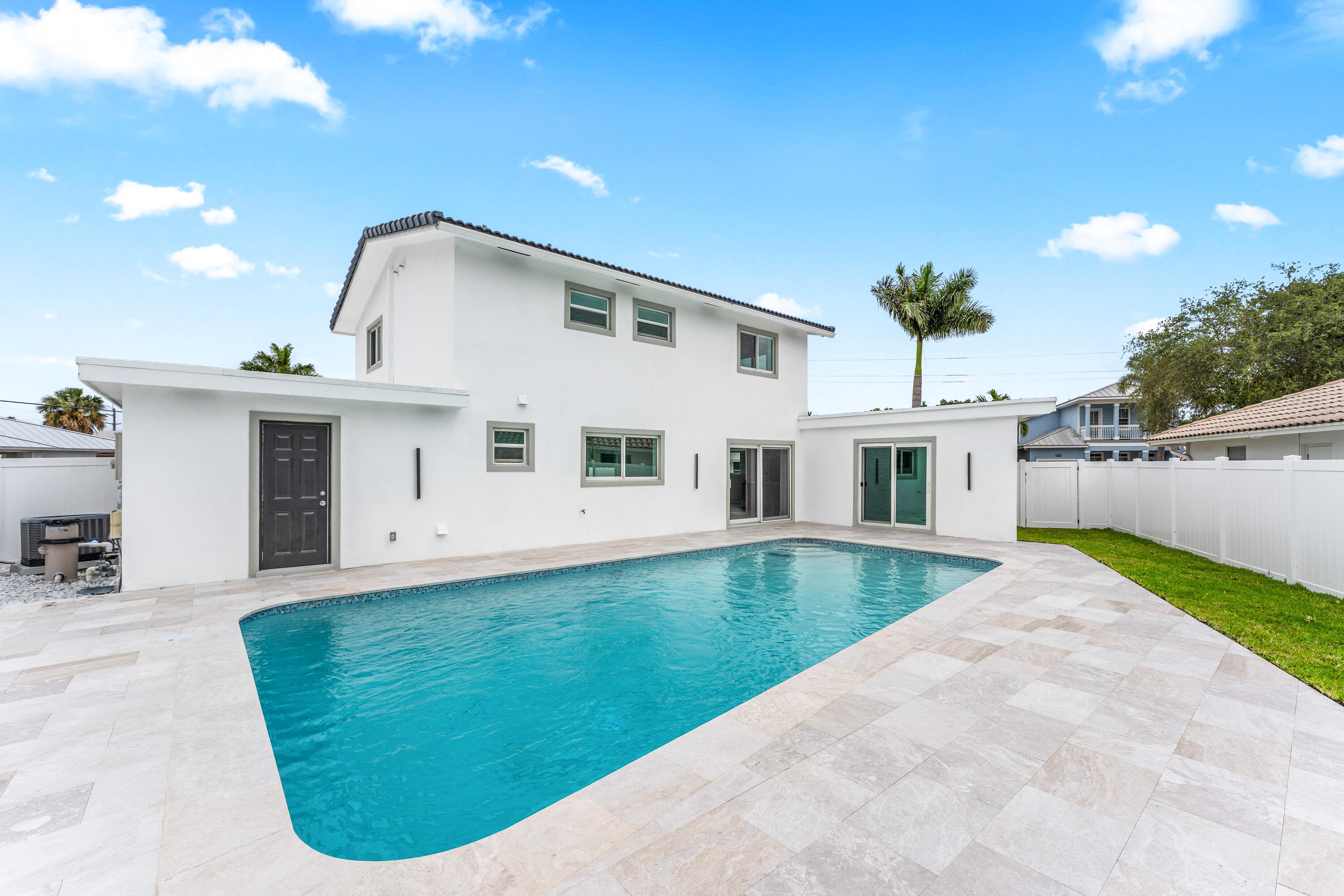 BOCA RATON SQUARE UNIT 2 - Residential