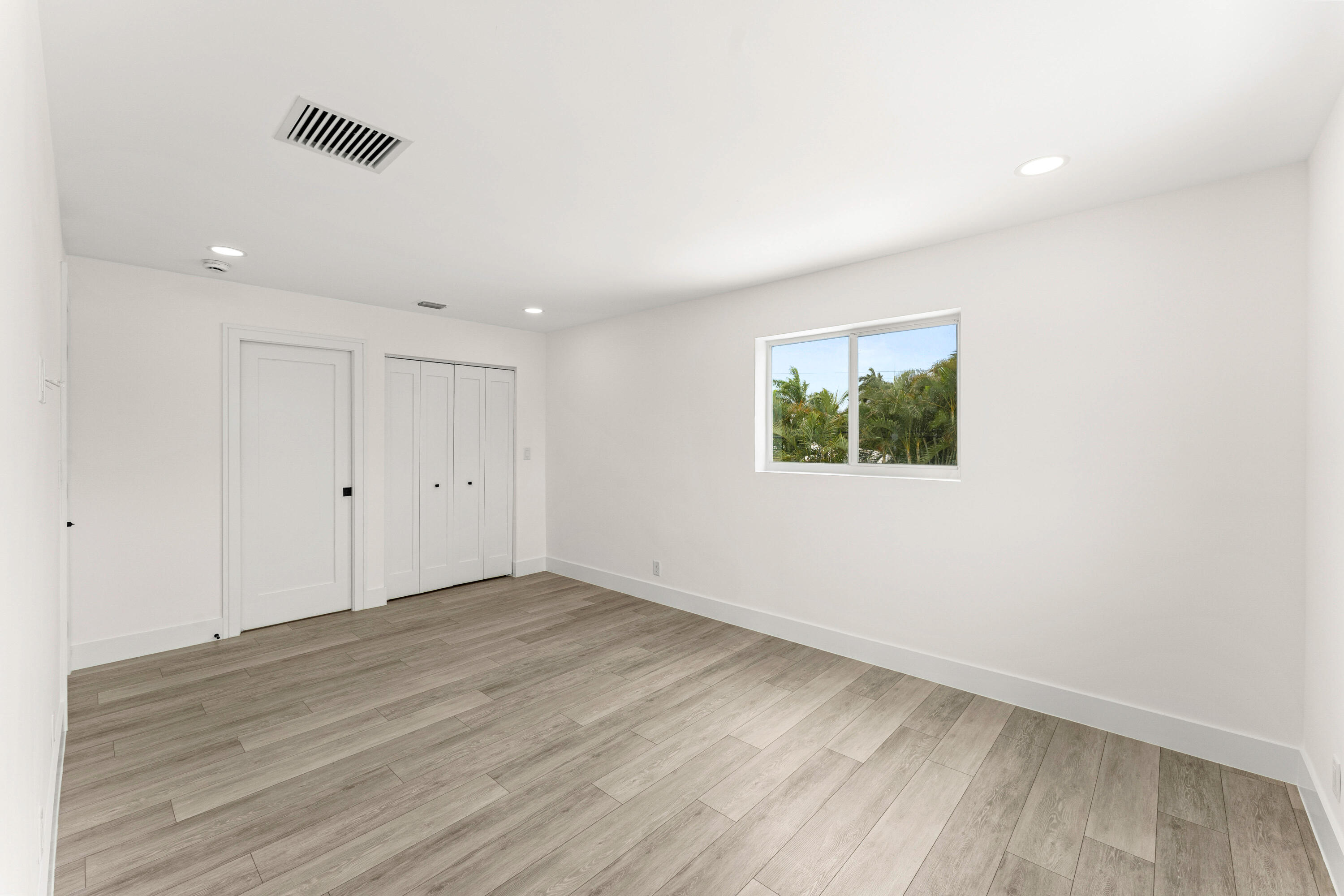 BOCA RATON SQUARE UNIT 2 - Residential