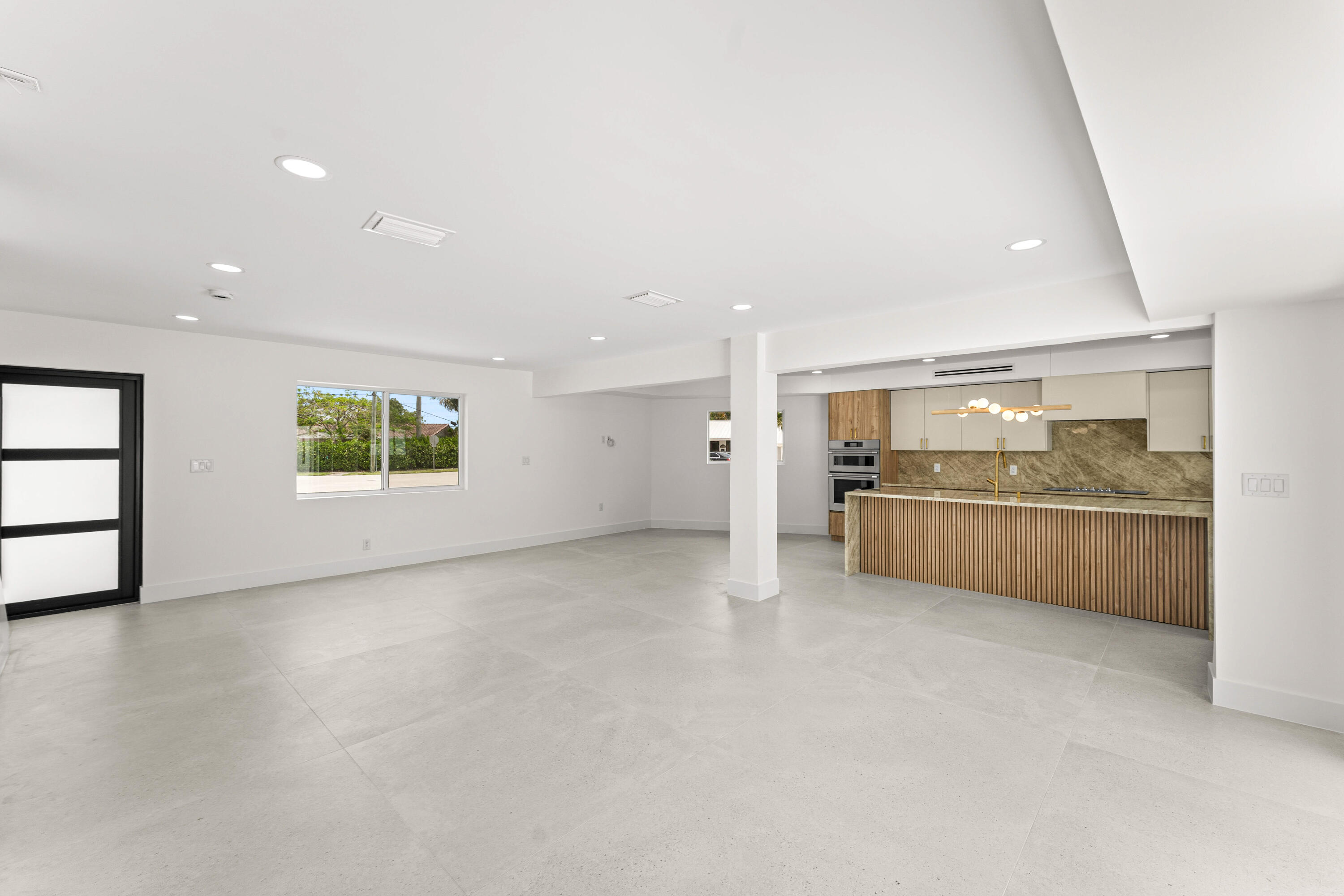 900 SW 13th Street