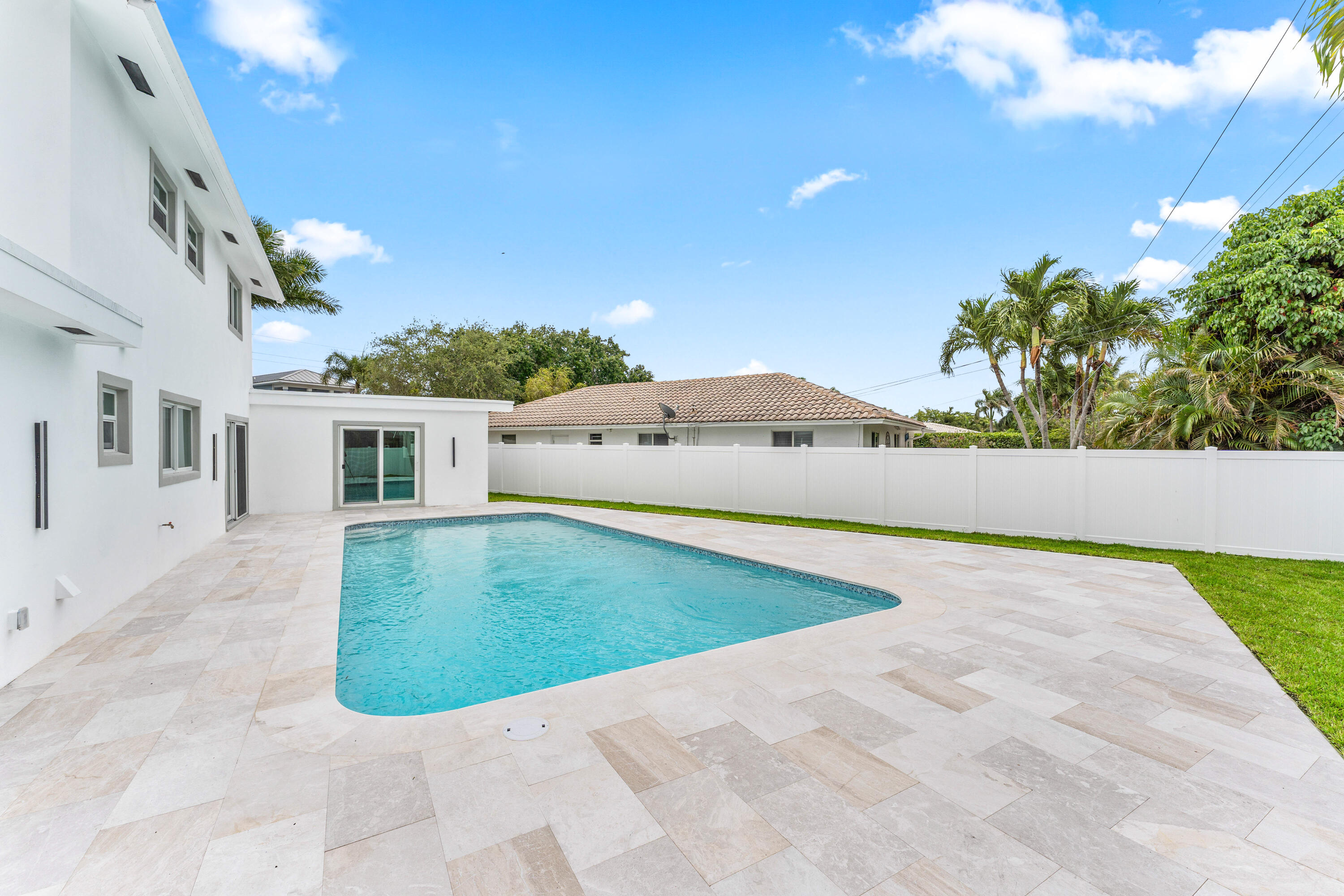 BOCA RATON SQUARE UNIT 2 - Residential