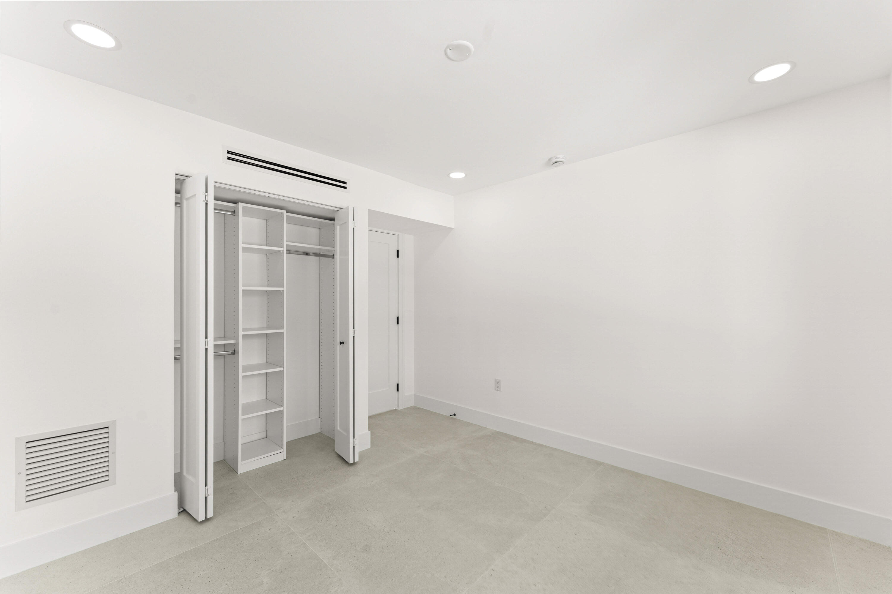 BOCA RATON SQUARE UNIT 2 - Residential