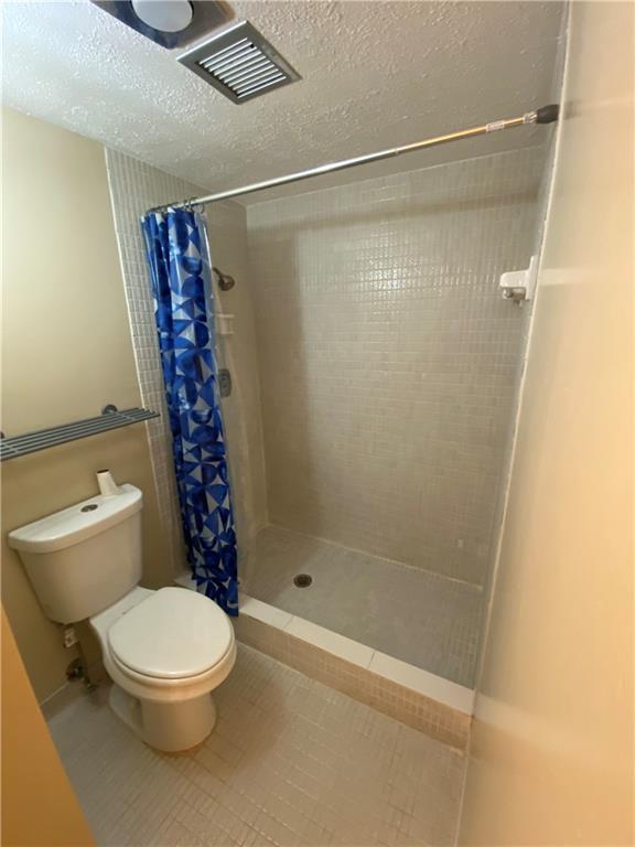 Hillcrest East No24 Condo - Residential Lease