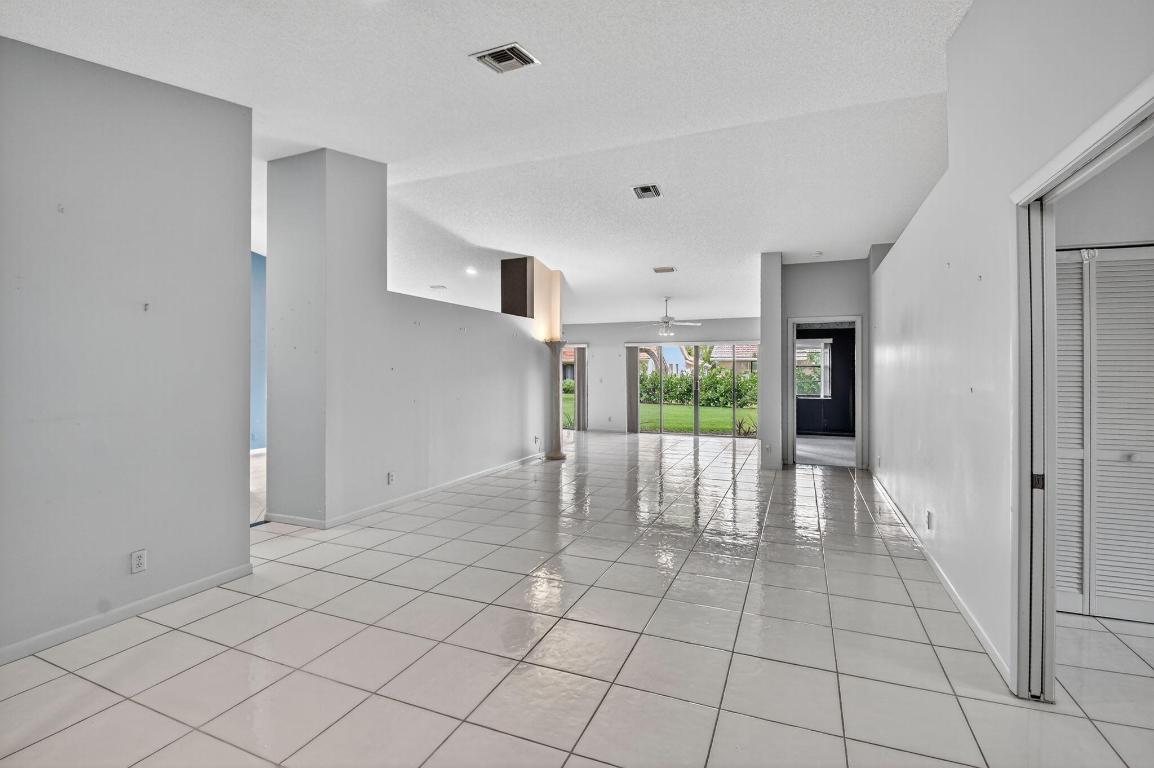 8820 Boatswain Drive