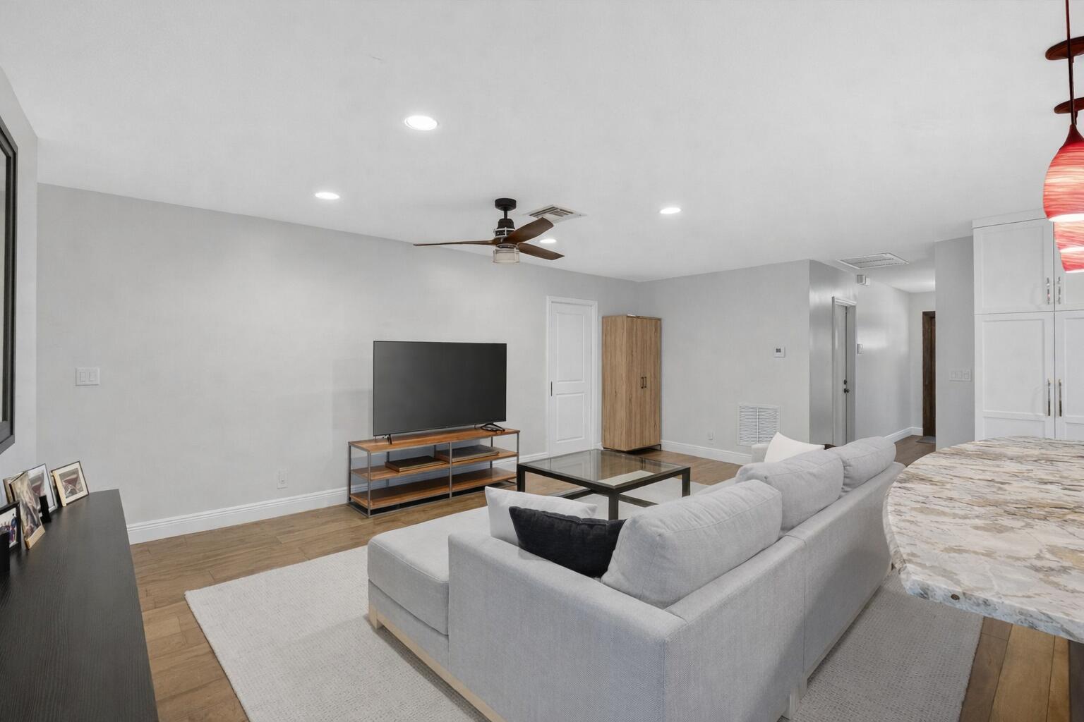 CARRIAGE HILL - Residential