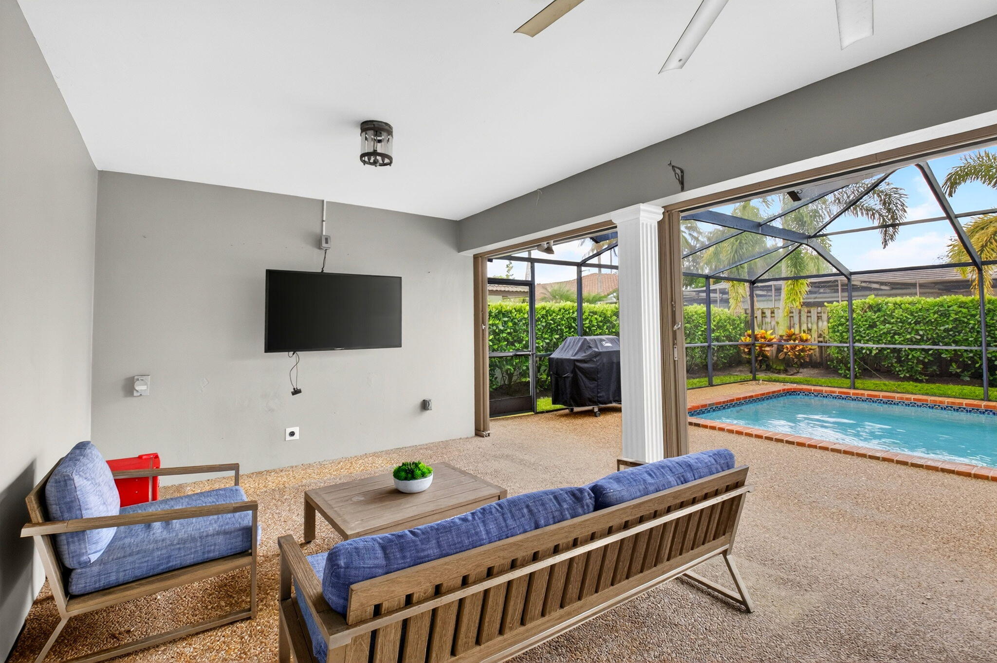 CARRIAGE HILL - Residential