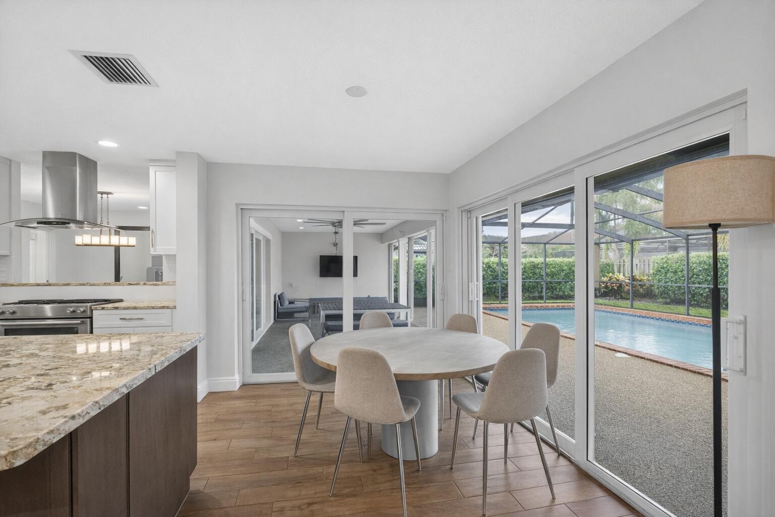 CARRIAGE HILL - Residential