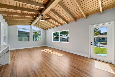 1610 N J Terrace Lake Worth Beach FL 33460