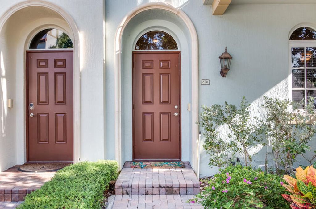 Photo of 828 Virginia Garden Drive, Boynton Beach, FL 33435 (MLS # R10990866)