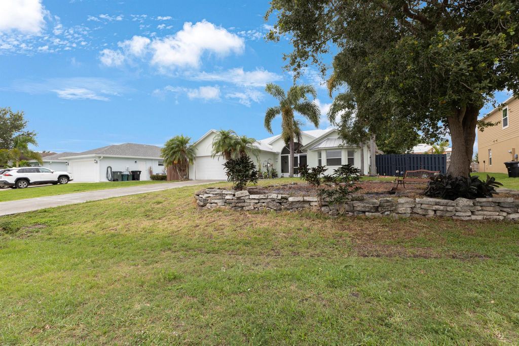 Photo of 427 SW Cahoon Court, Port Saint Lucie, FL 34953 (MLS # R11090452)