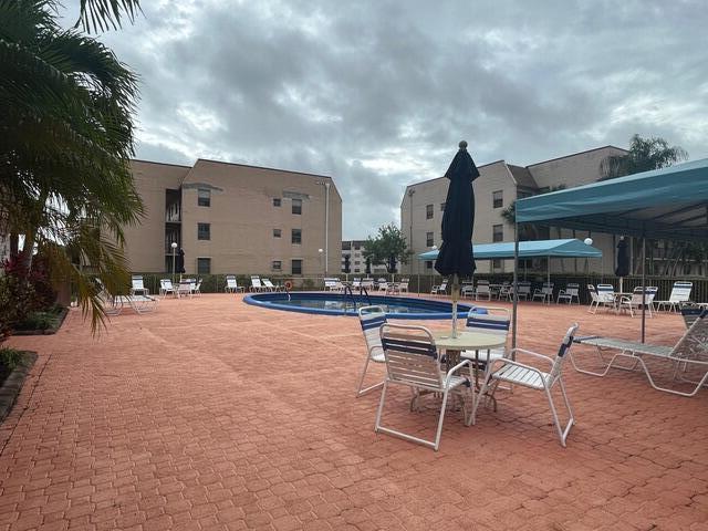 SUNRISE LAKES 170 CONDO - Residential