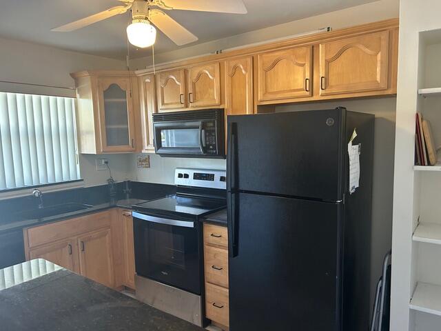 SUNRISE LAKES 170 CONDO - Residential