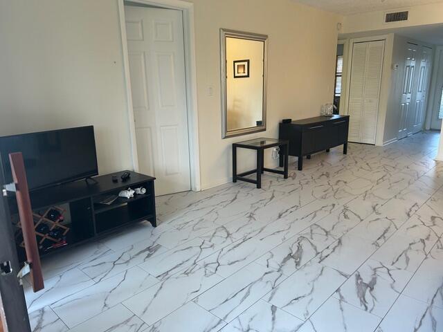 SUNRISE LAKES 170 CONDO - Residential