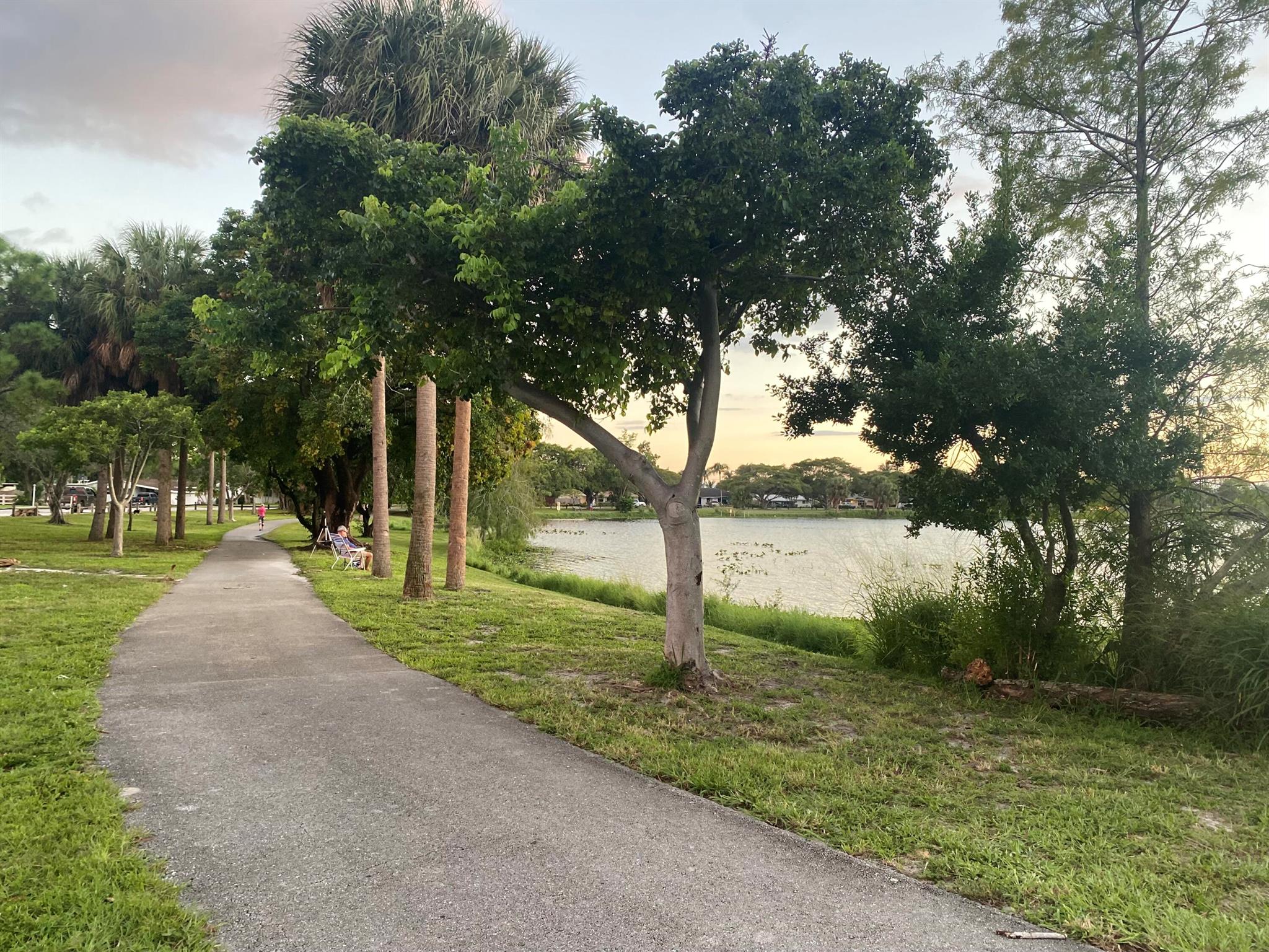 LAKE OSBORNE HEIGHTS - Residential