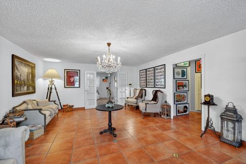 826 Snowden Drive Lake Worth Beach FL 33461
