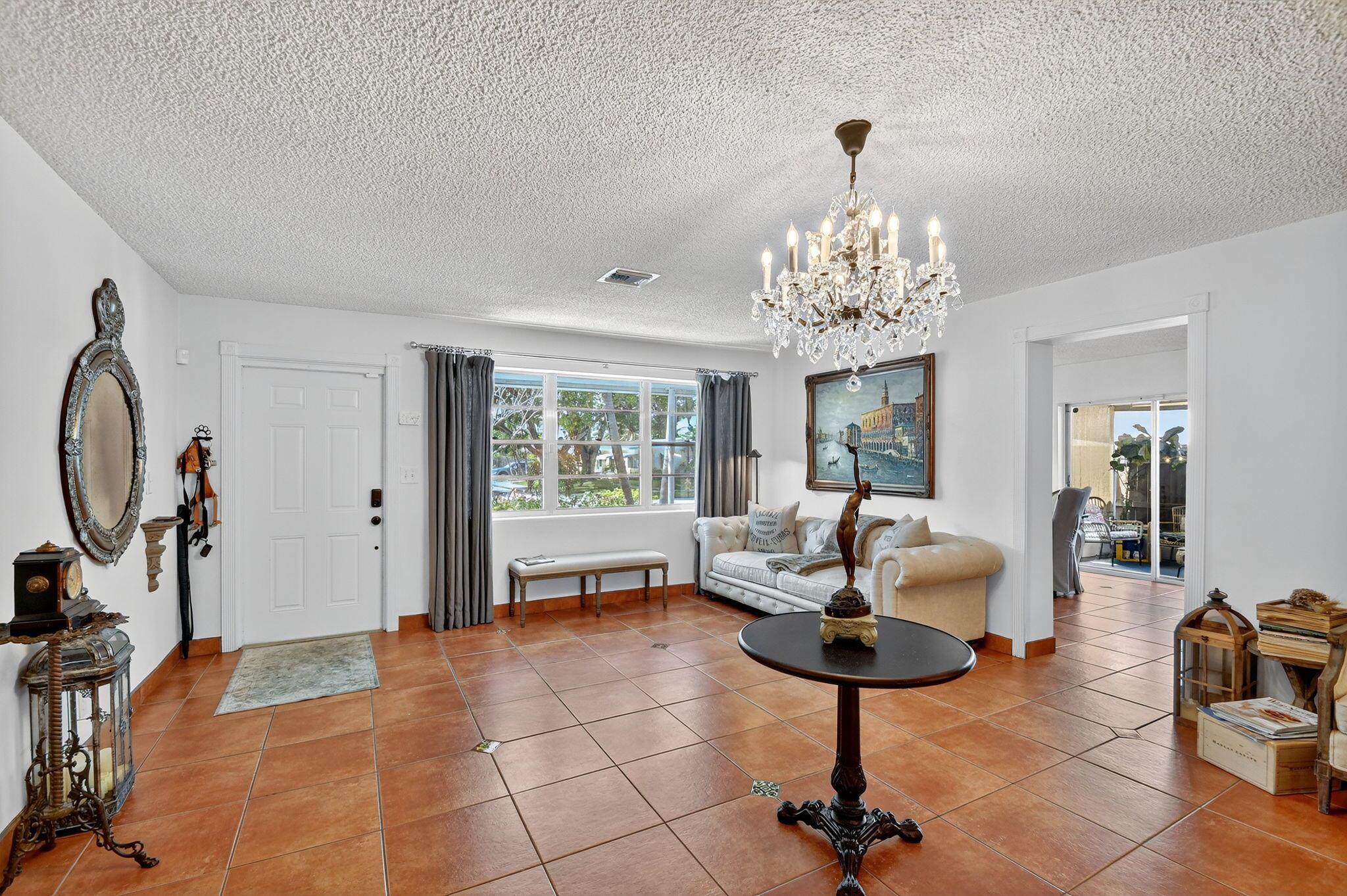 LAKE OSBORNE HEIGHTS - Residential