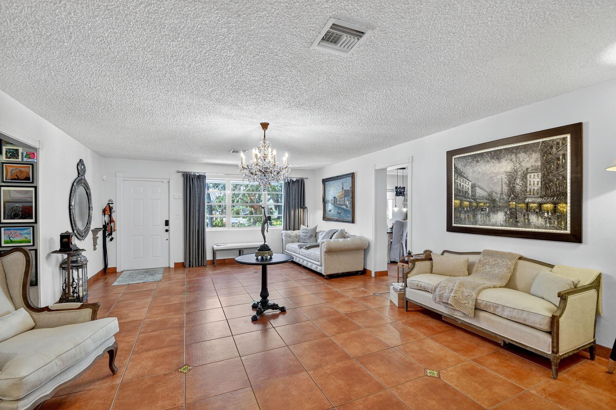 LAKE OSBORNE HEIGHTS - Residential