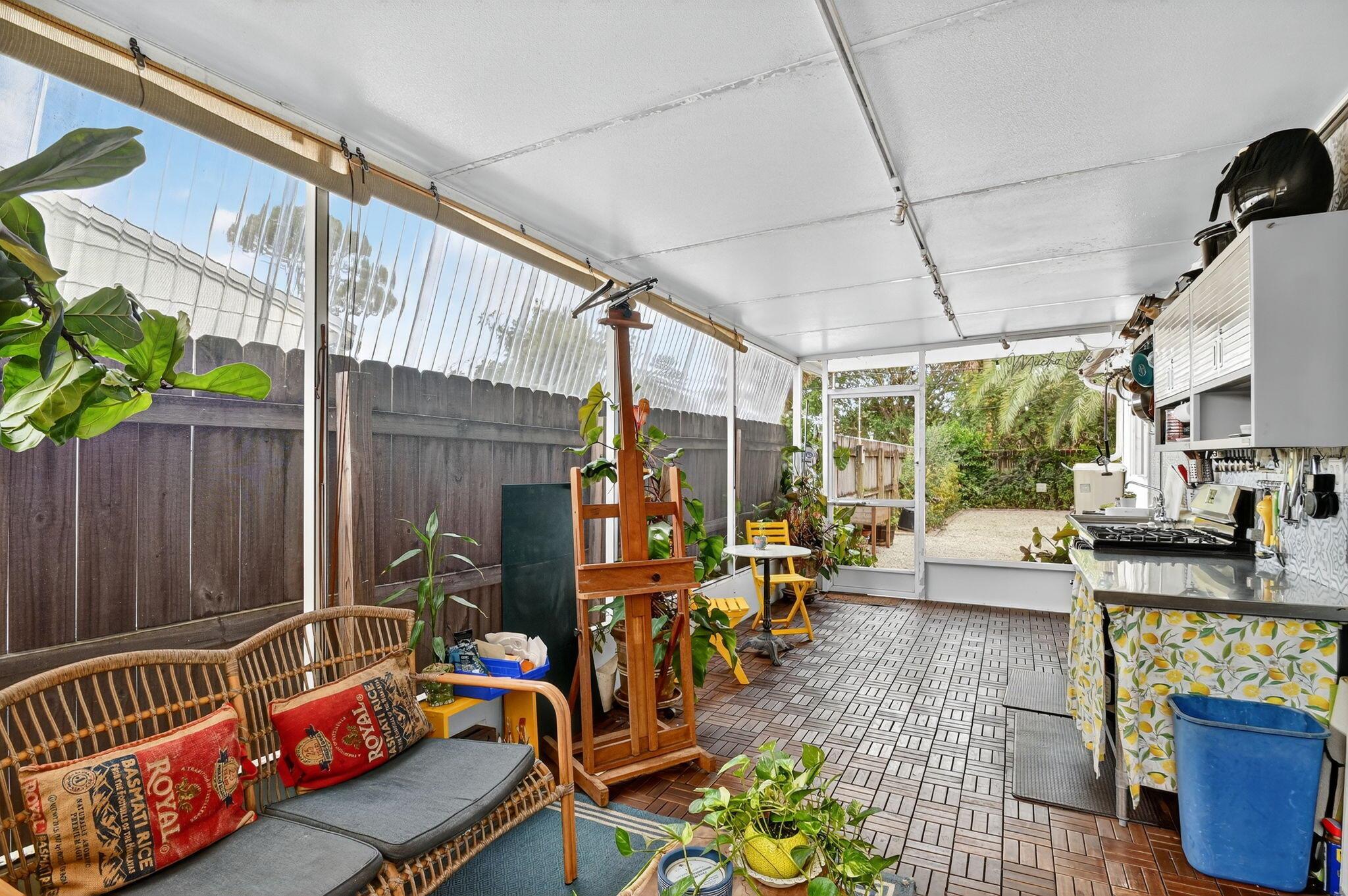 LAKE OSBORNE HEIGHTS - Residential
