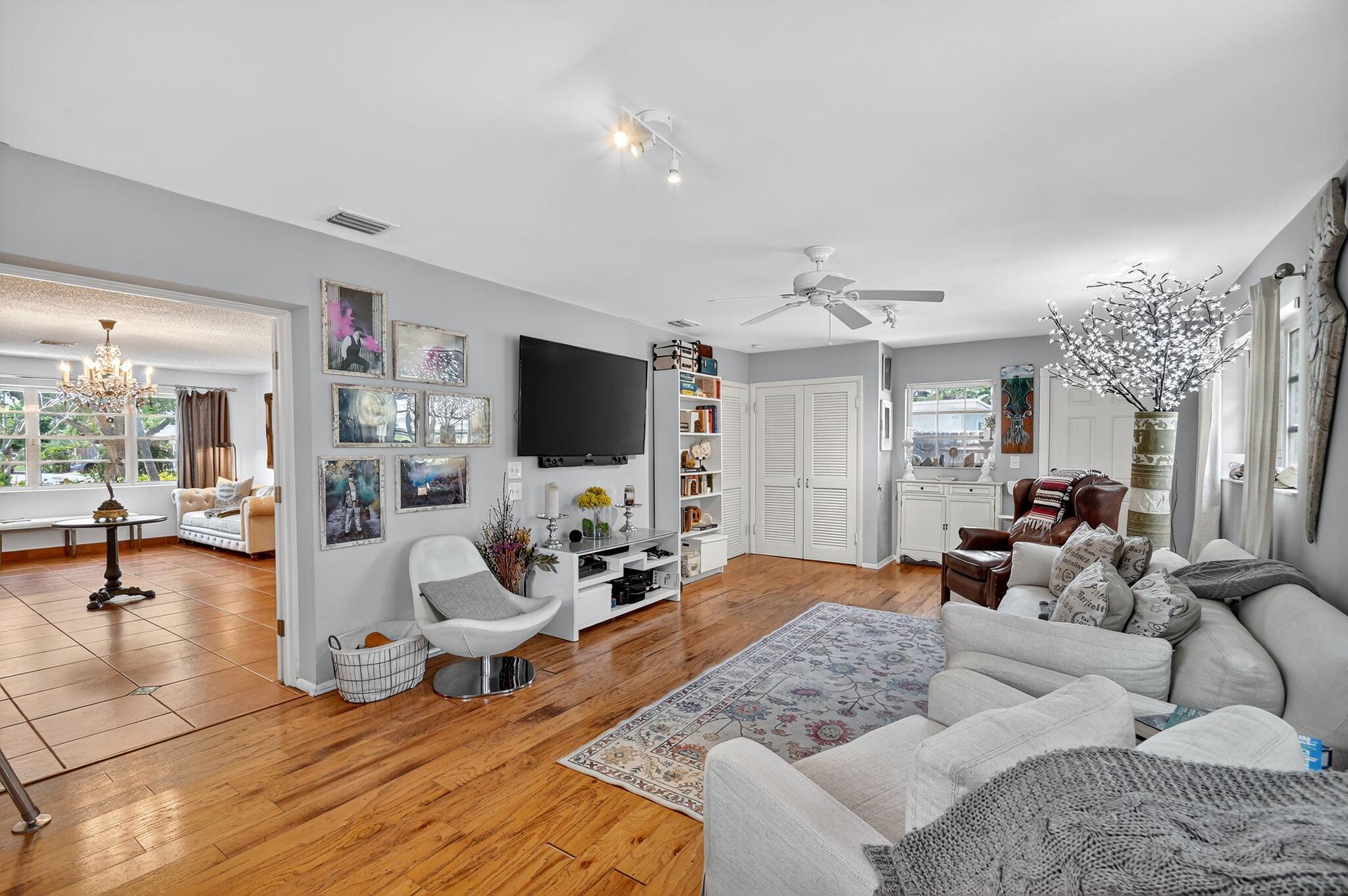 LAKE OSBORNE HEIGHTS - Residential