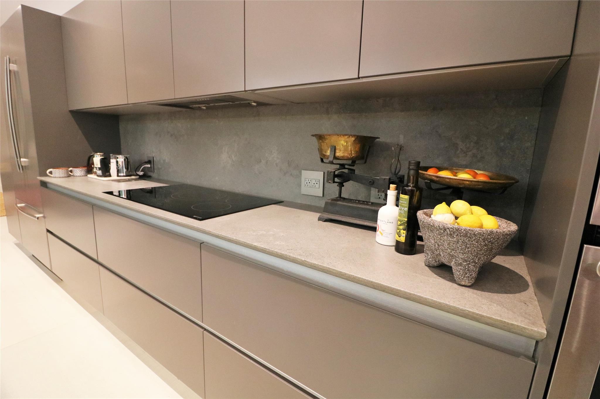 Lauderdale 2-9 D - Residential Lease