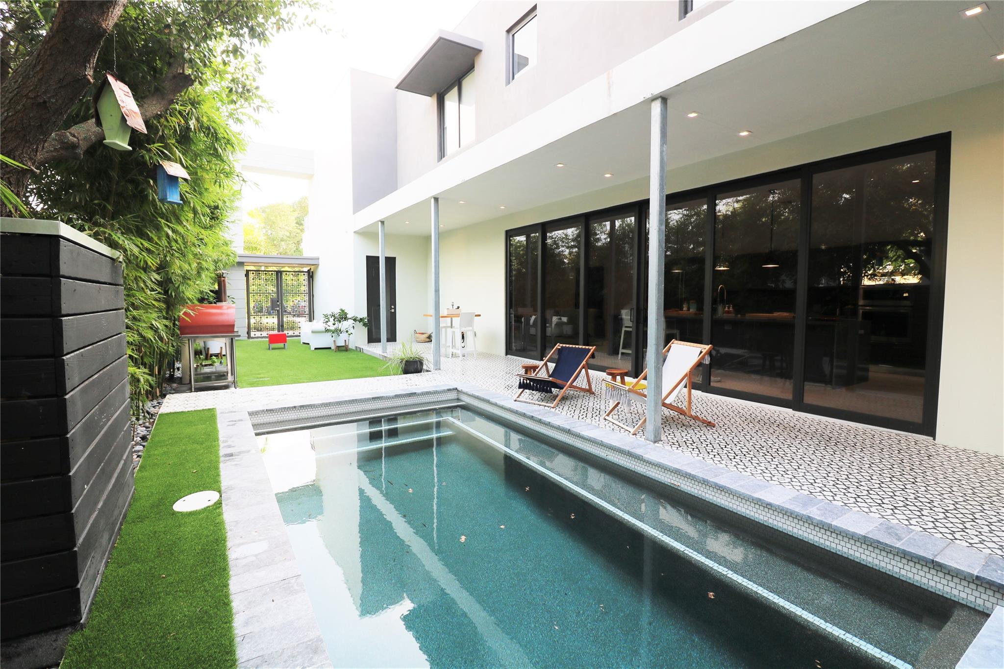 Lauderdale 2-9 D - Residential Lease