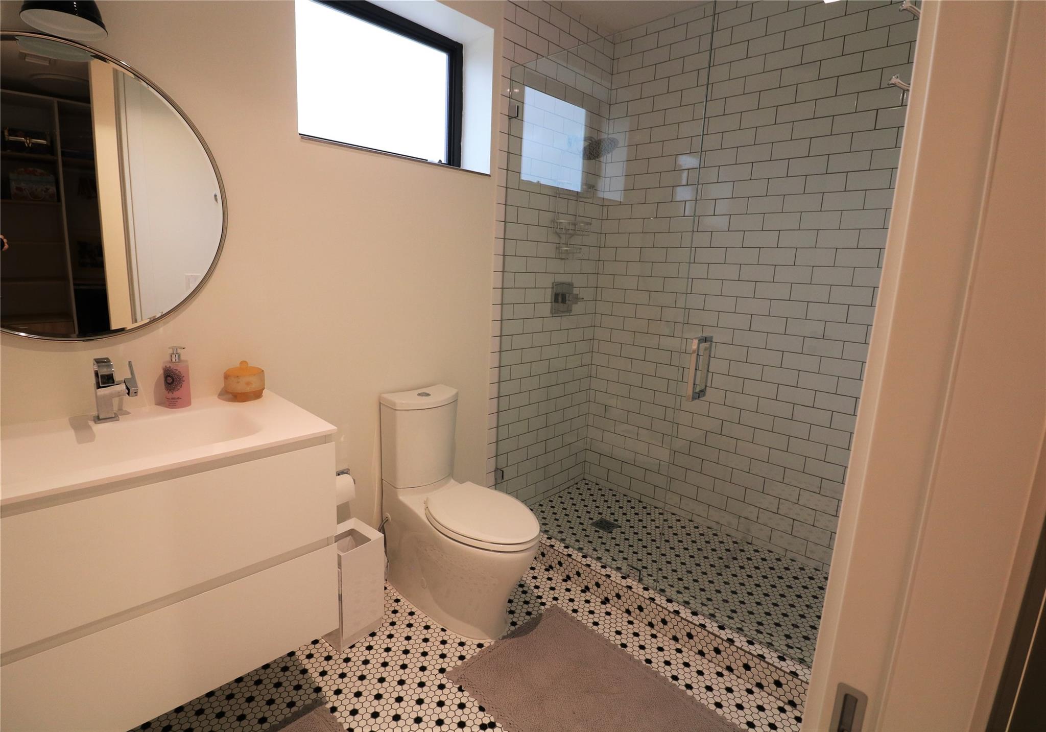 Lauderdale 2-9 D - Residential Lease