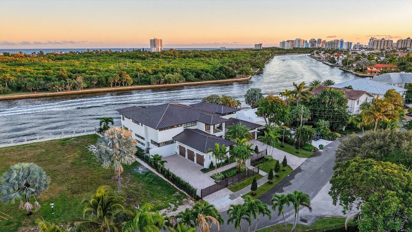 1918 Intracoastal Drive