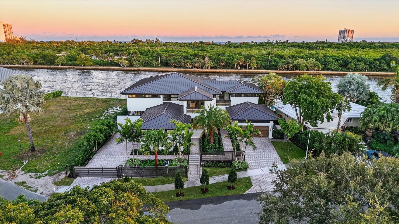 1918 Intracoastal Drive