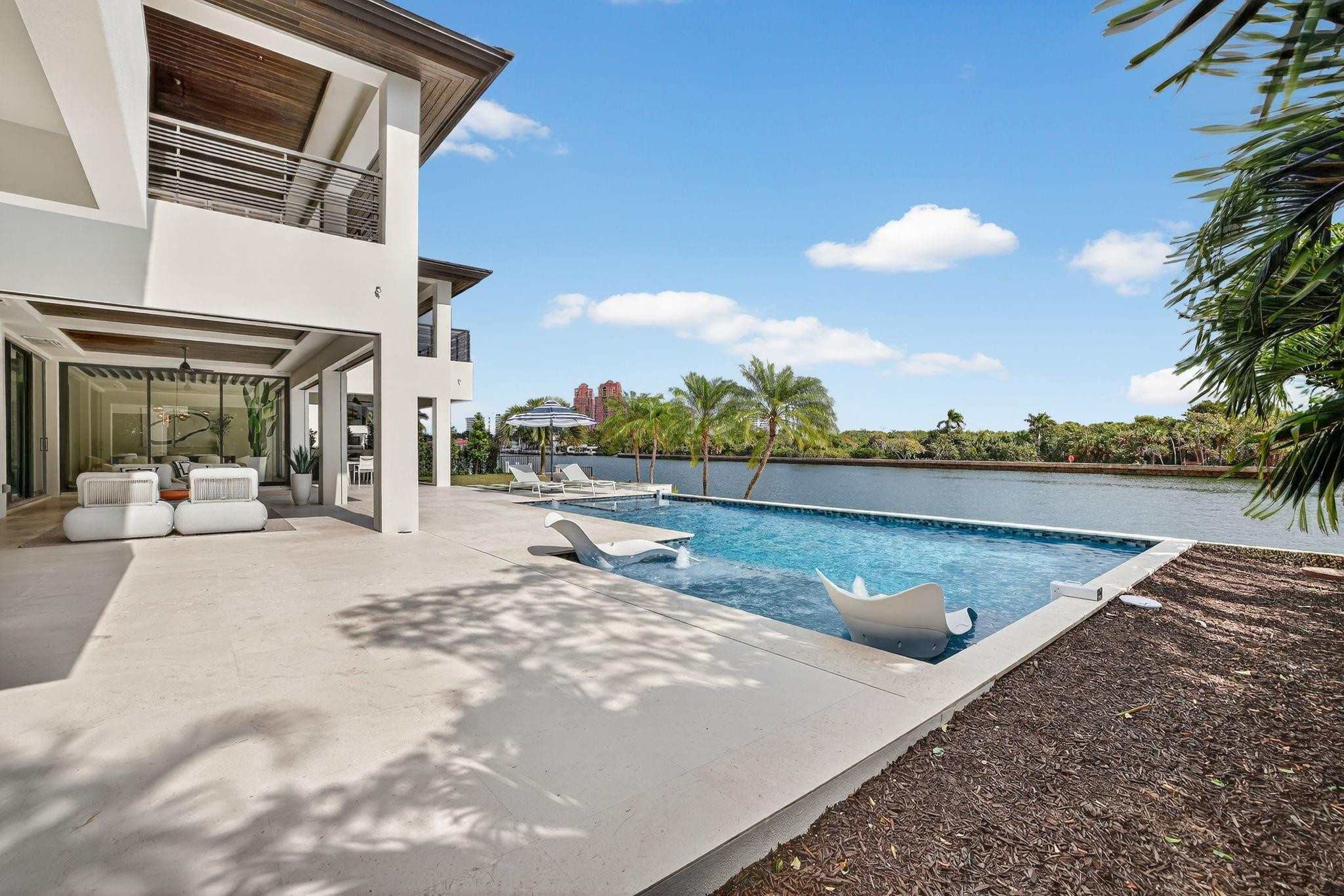 Coral Ridge North Add 24- - Residential