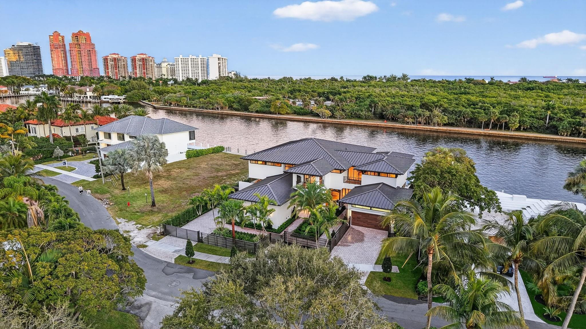 Coral Ridge North Add 24- - Residential