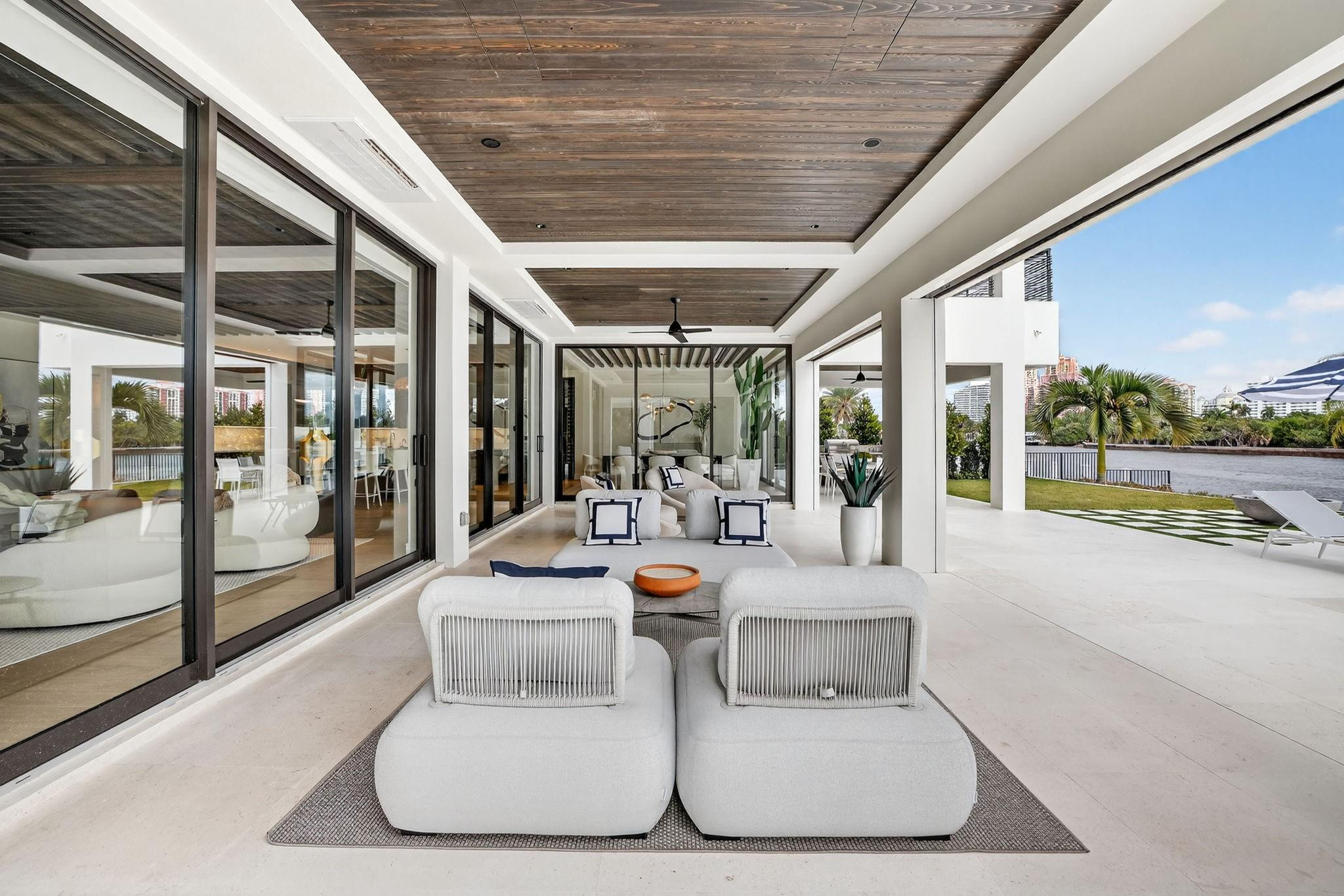 Coral Ridge North Add 24- - Residential