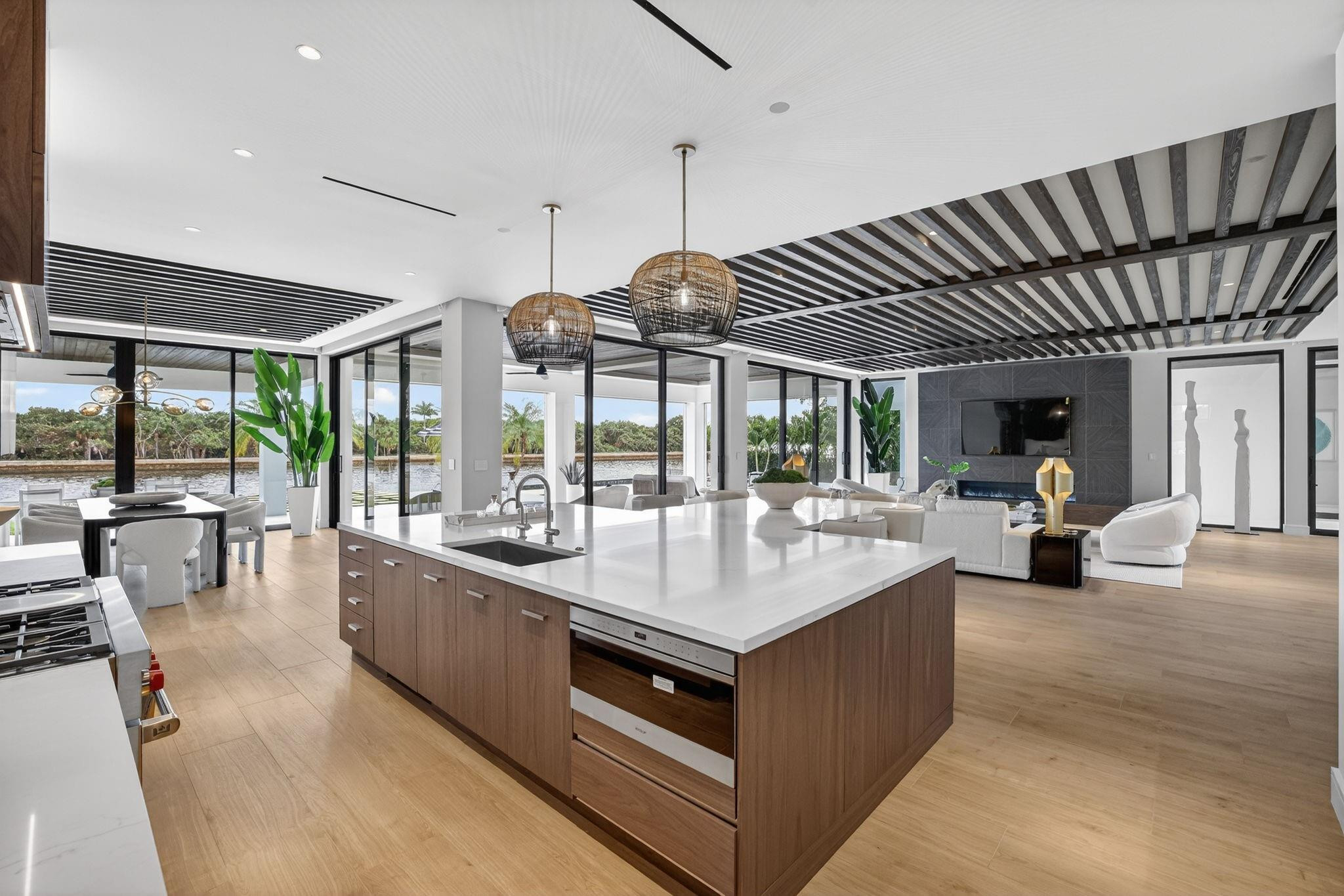 Coral Ridge North Add 24- - Residential