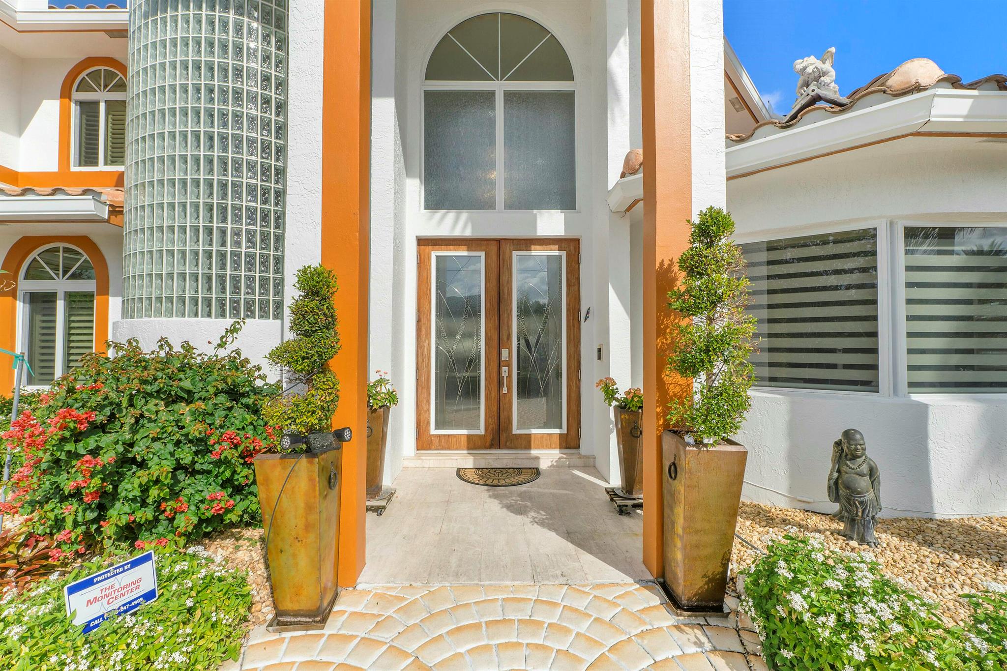 TROPIC ISLE - Residential