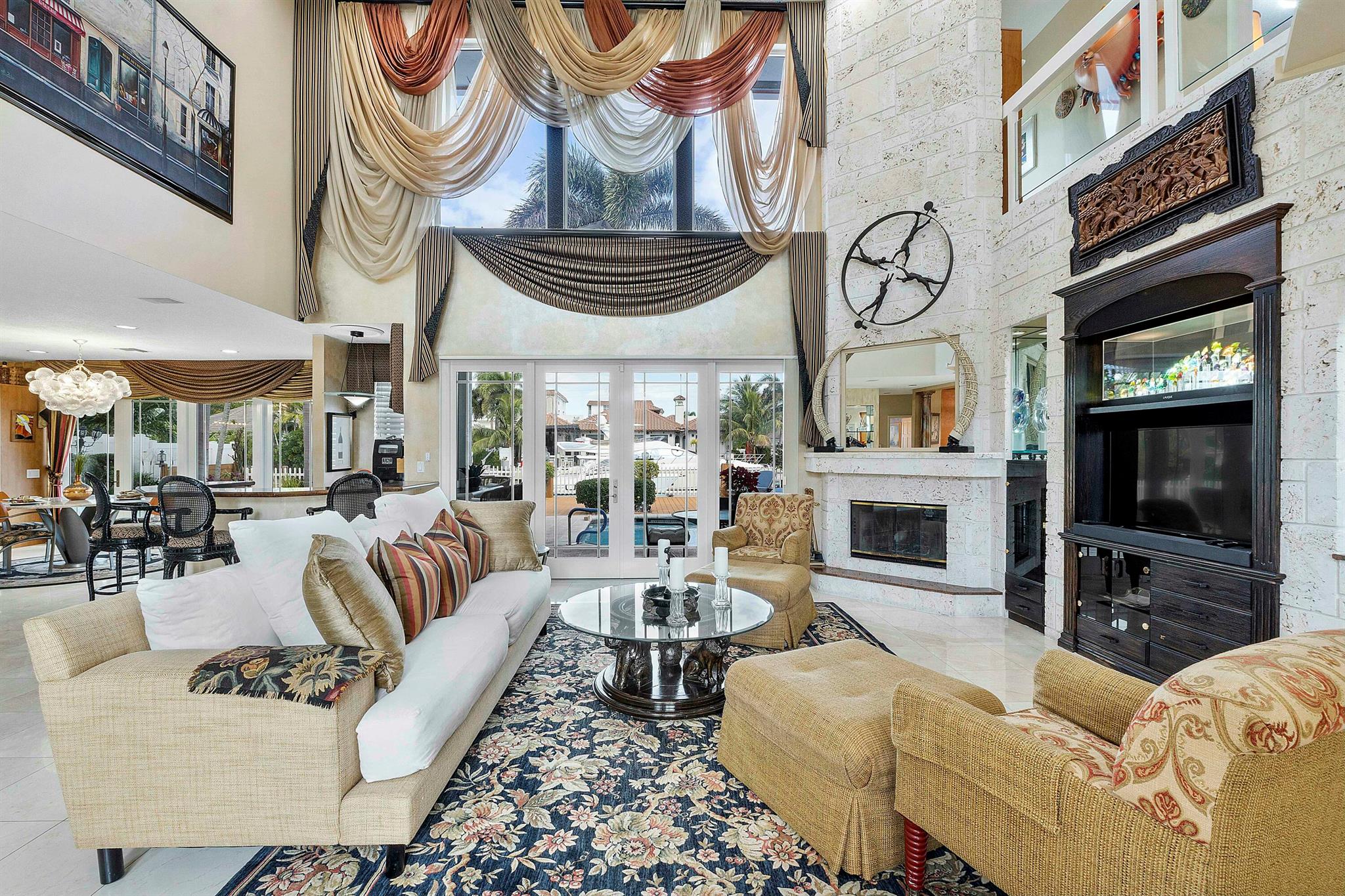 TROPIC ISLE - Residential