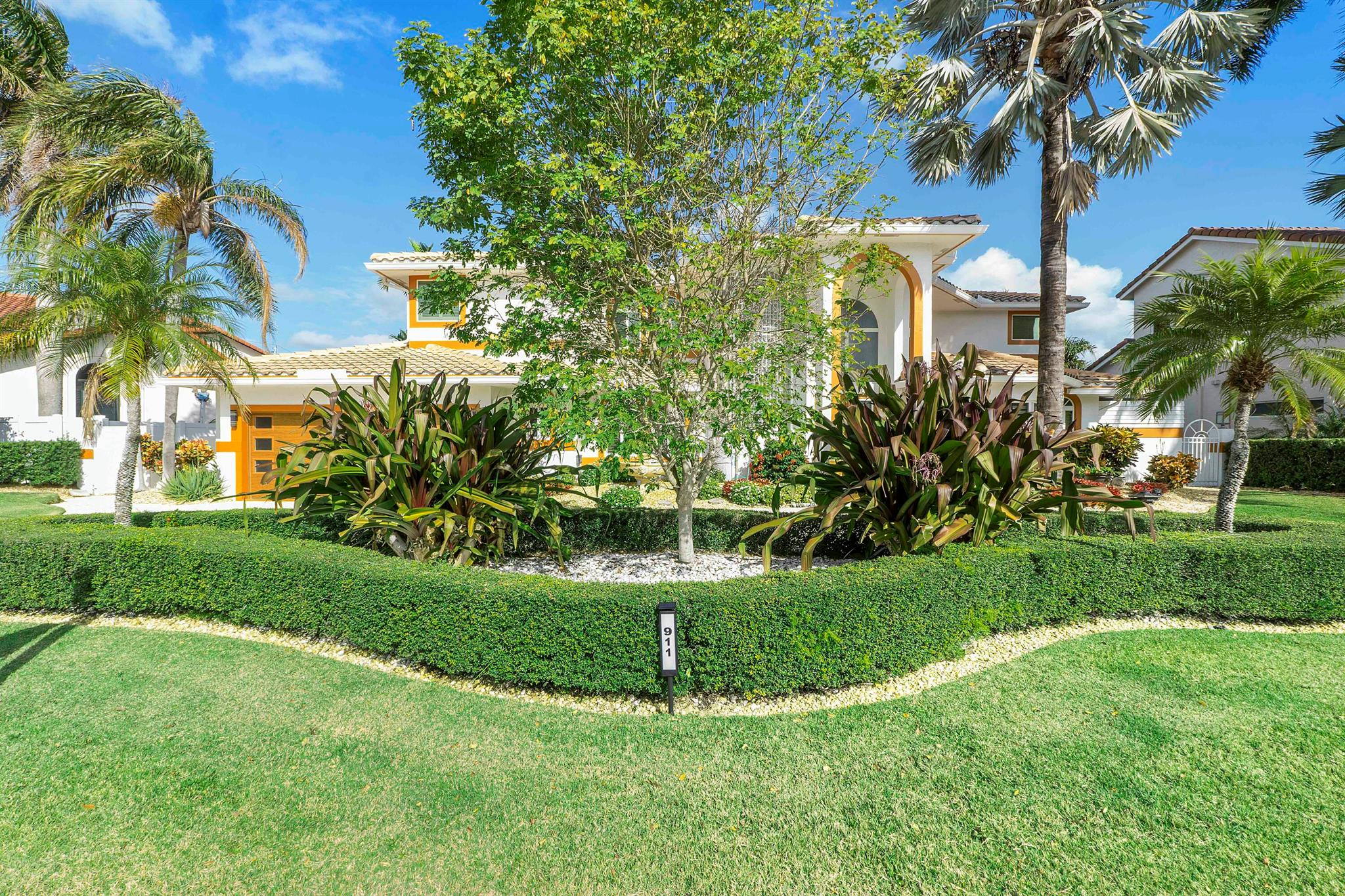 TROPIC ISLE - Residential