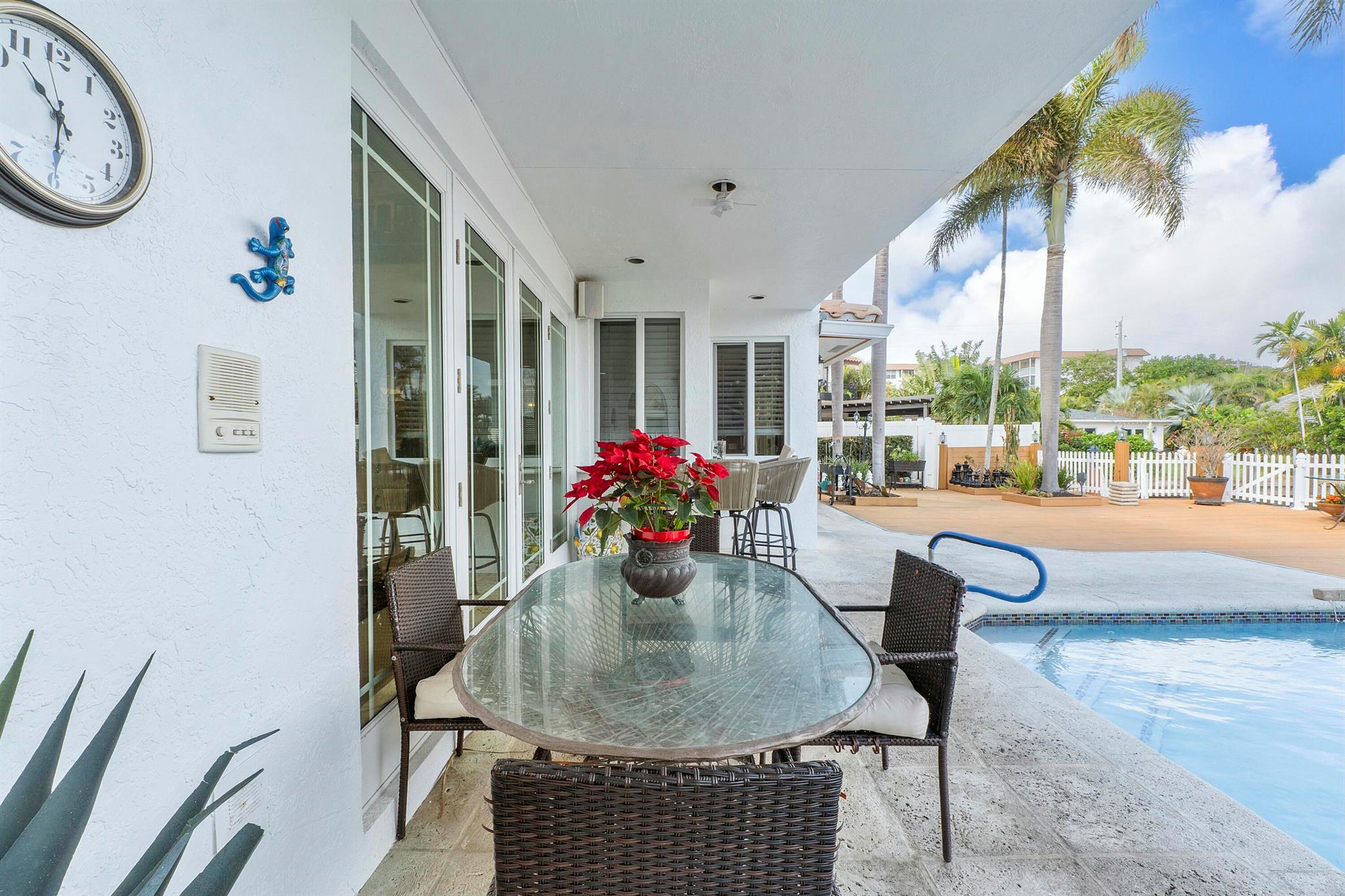 TROPIC ISLE - Residential