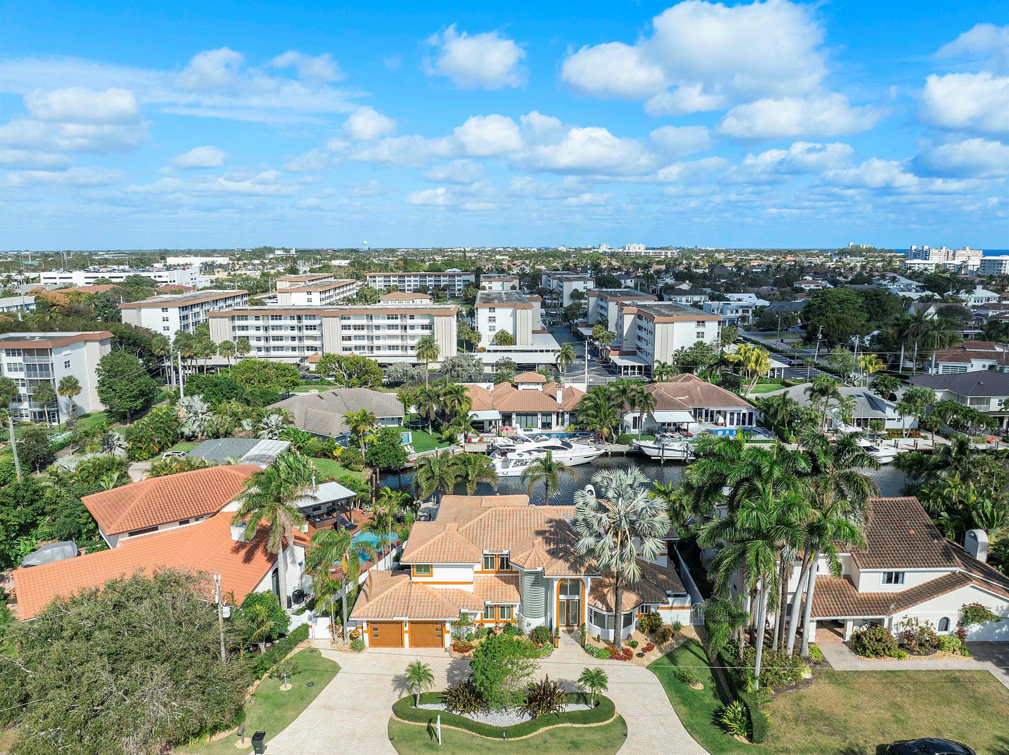 TROPIC ISLE - Residential