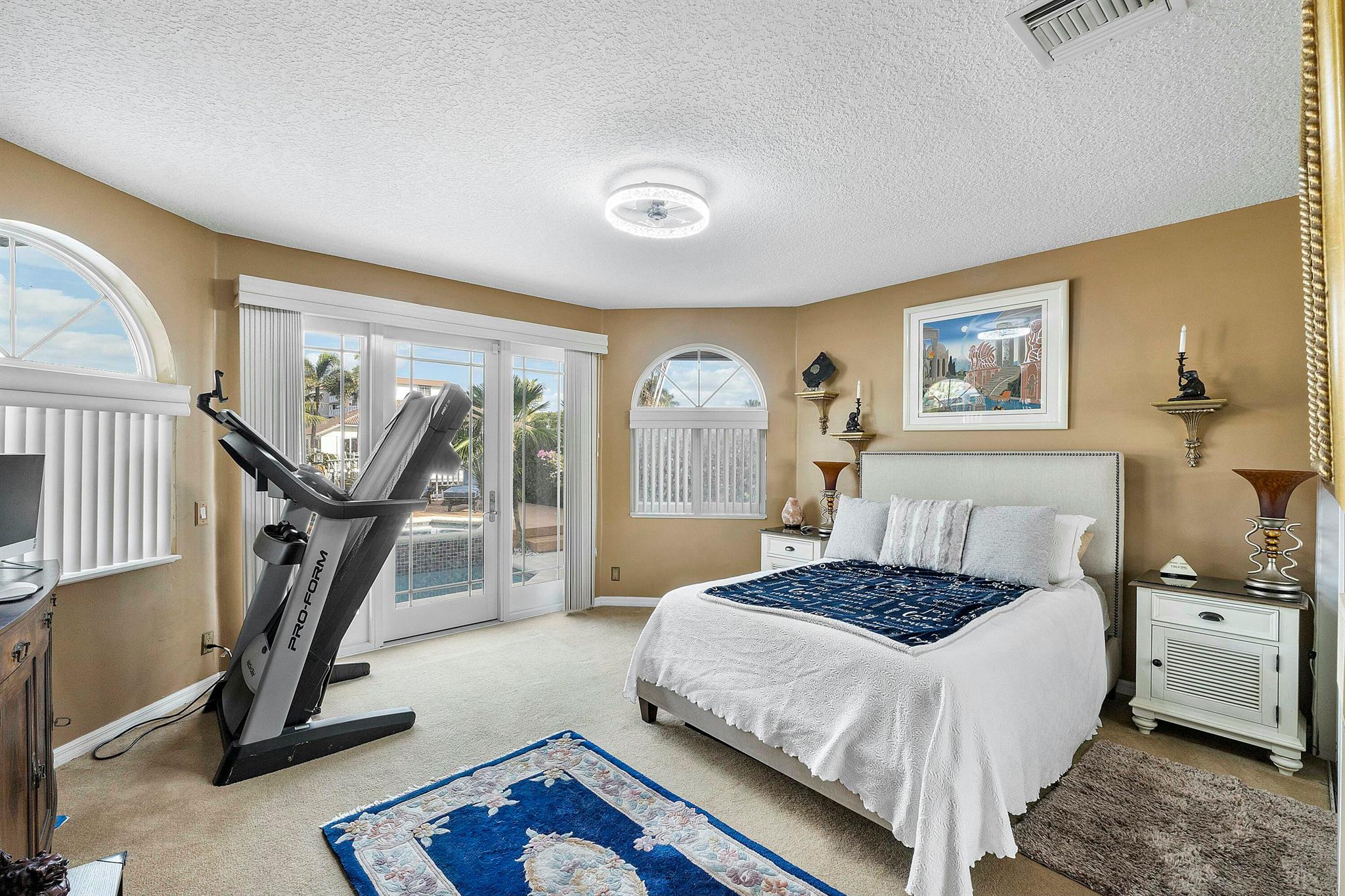 TROPIC ISLE - Residential