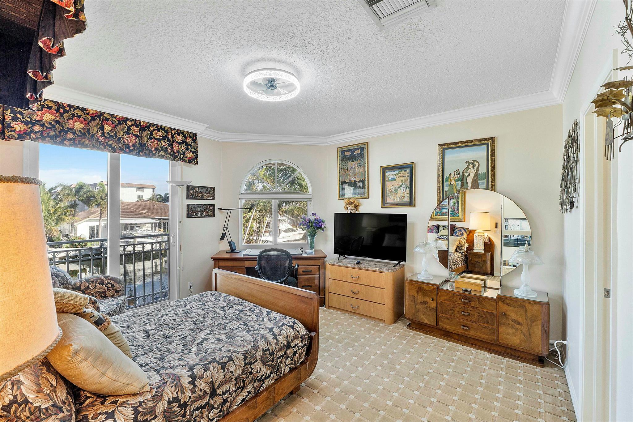 TROPIC ISLE - Residential