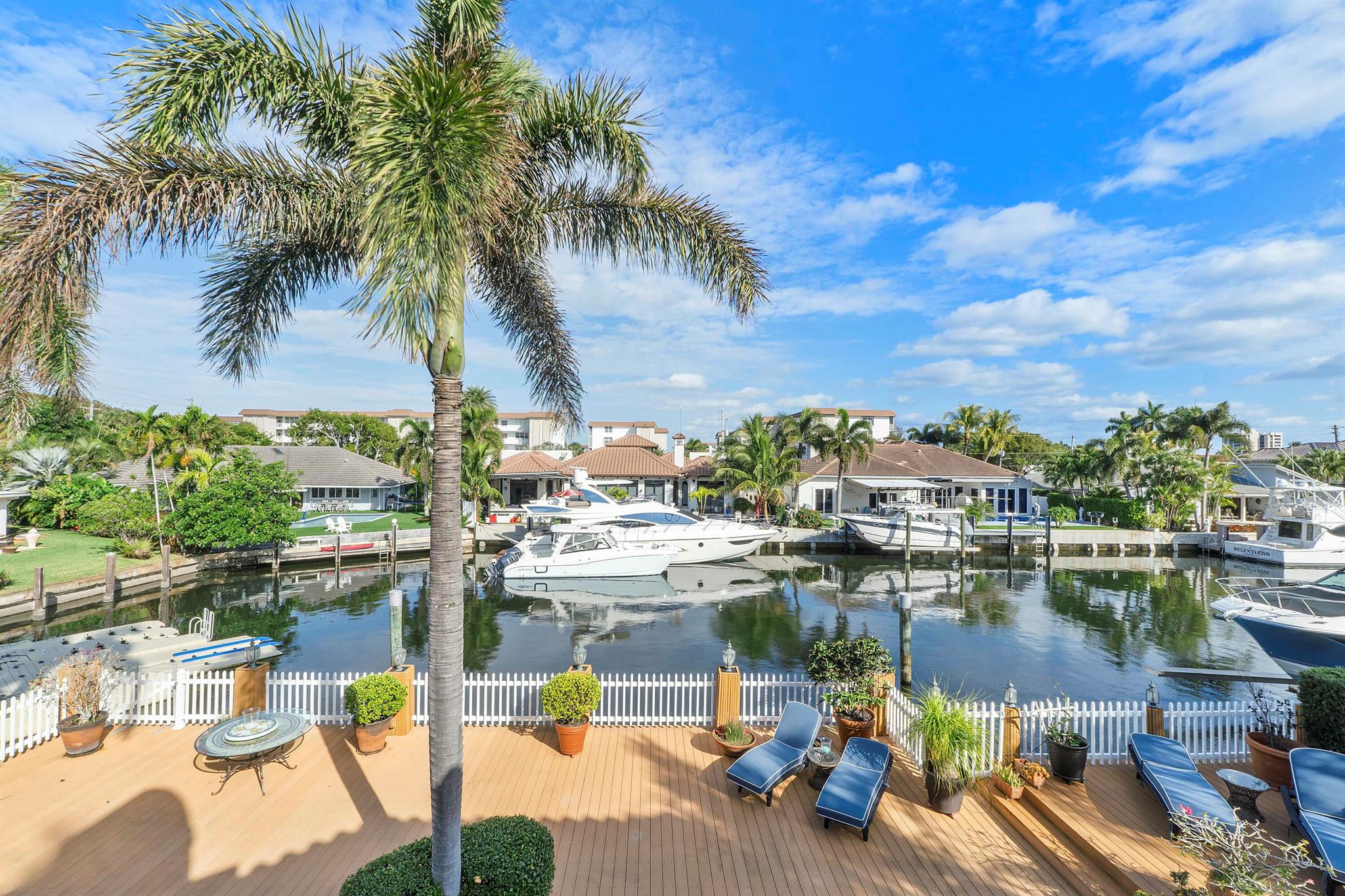 TROPIC ISLE - Residential