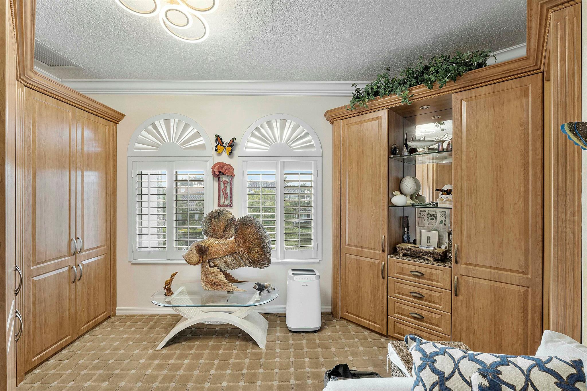 TROPIC ISLE - Residential