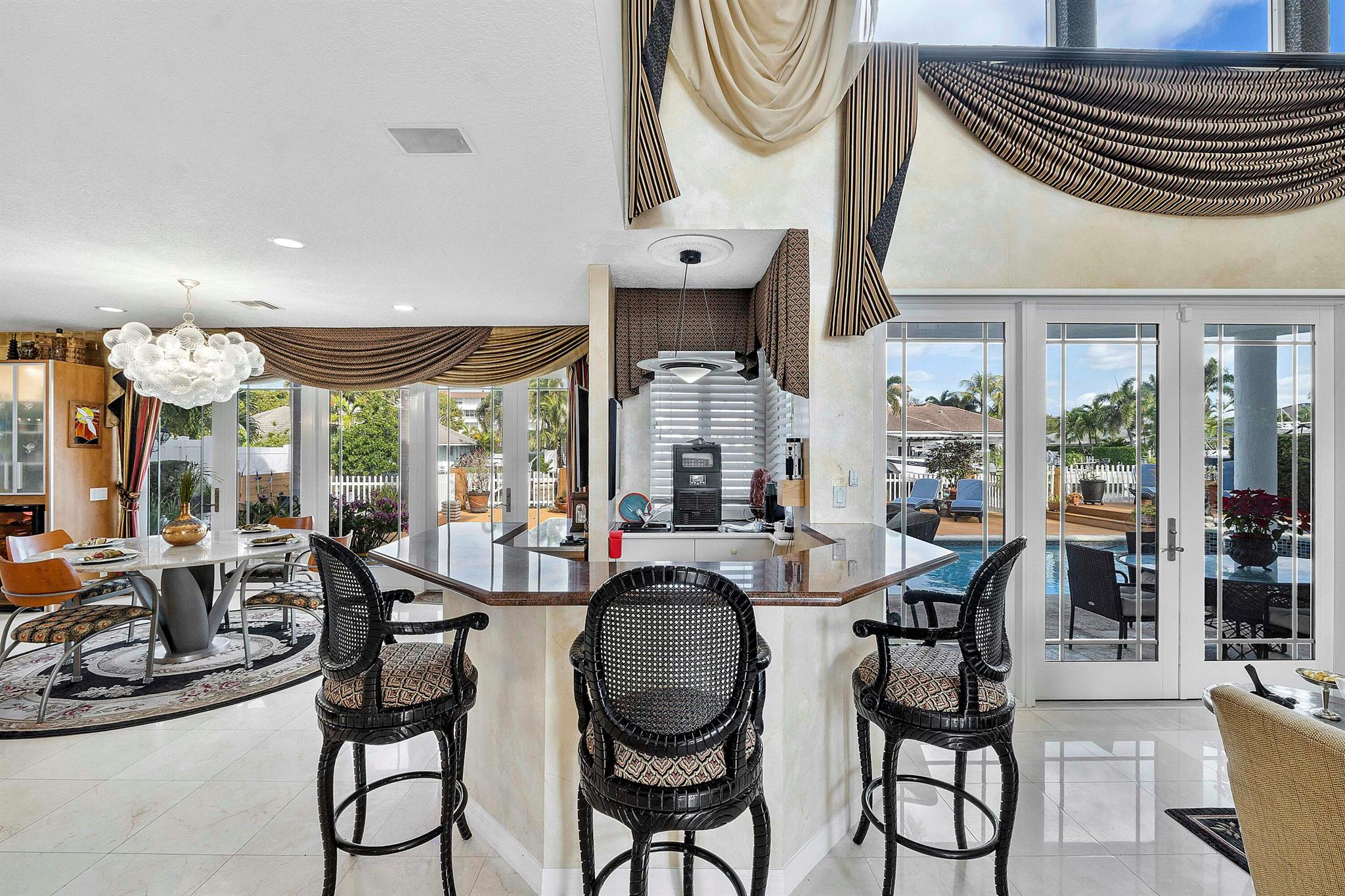 TROPIC ISLE - Residential