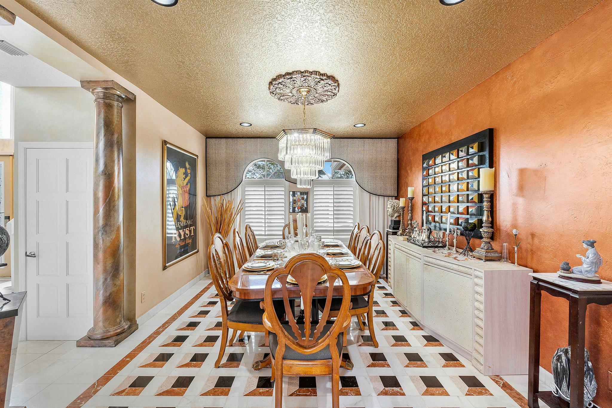 TROPIC ISLE - Residential