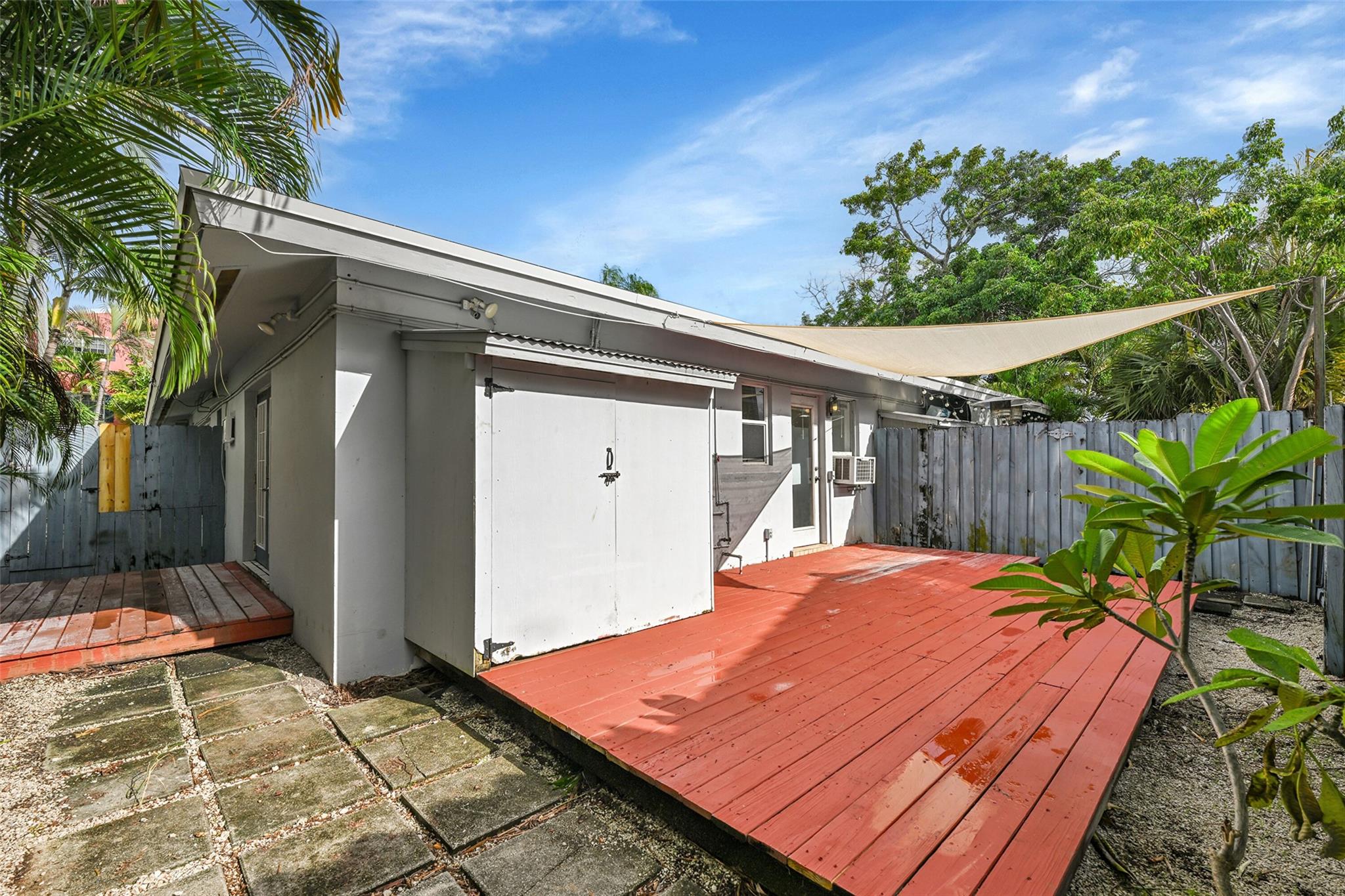 Stranahans Sub 3-115 D 2- - Residential Lease