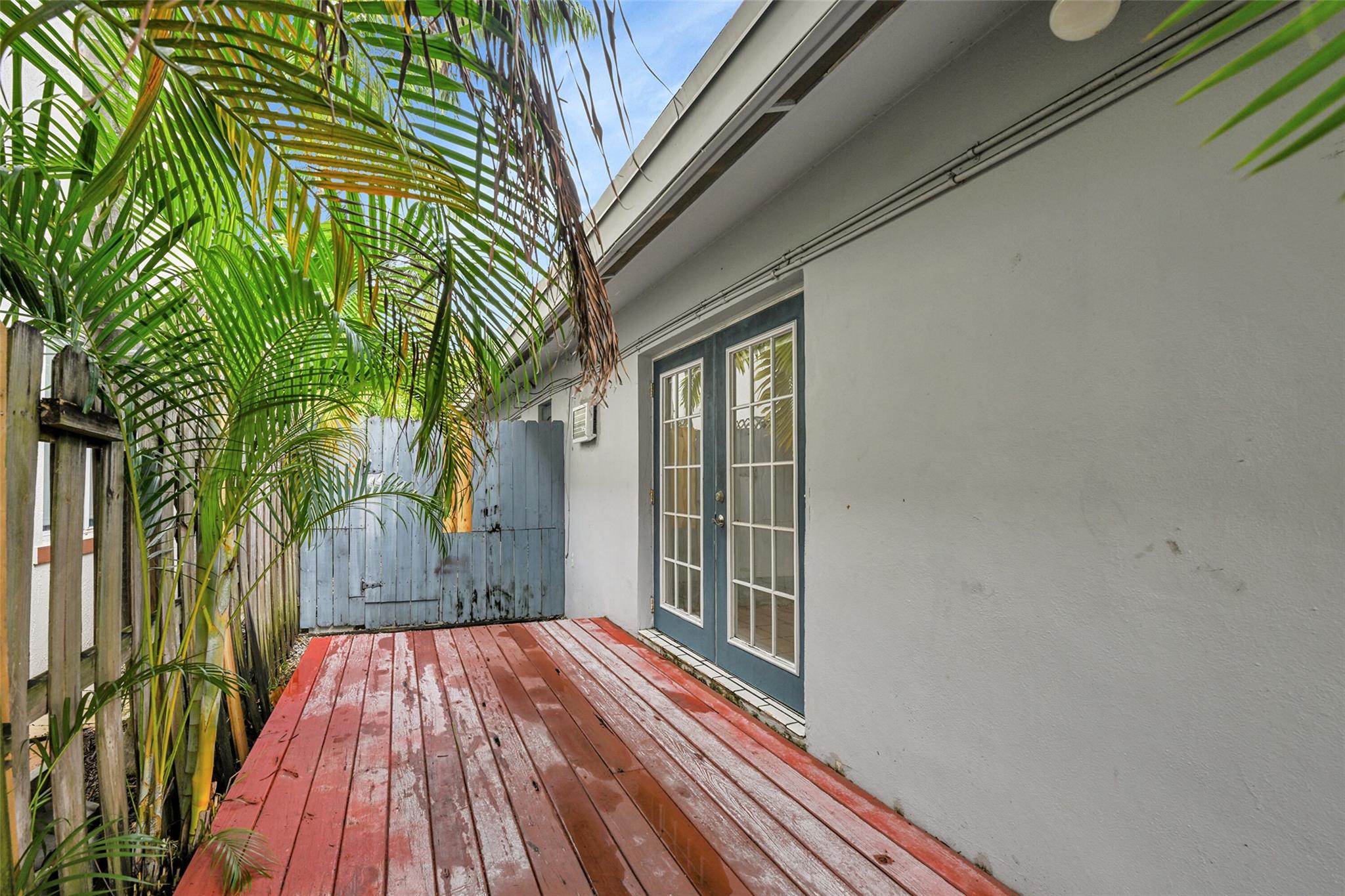 Stranahans Sub 3-115 D 2- - Residential Lease