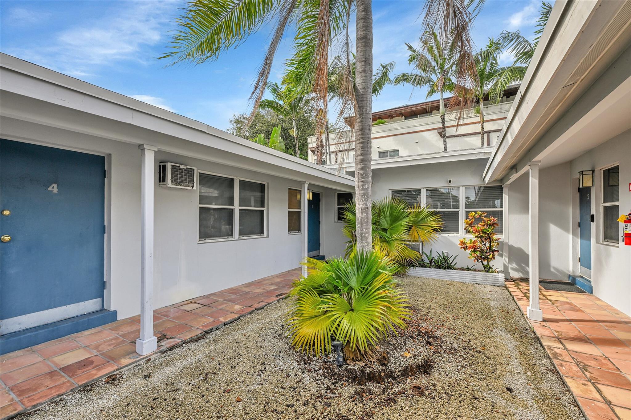 Stranahans Sub 3-115 D 2- - Residential Lease