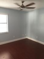 BOYNTON LAKES 4 - Residential