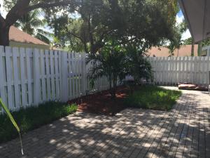 BOYNTON LAKES 4 - Residential