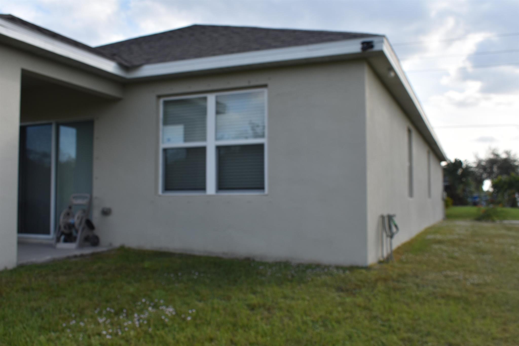 PORT ST LUCIE SECTION 18 - Residential Lease